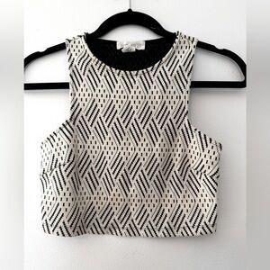 Forever 21 Black and White Geometric Crop Tank Small S